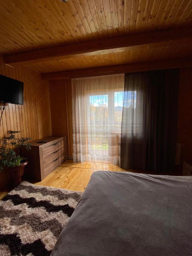 Микулин Хутірець Mykulychyn Buitenkant foto